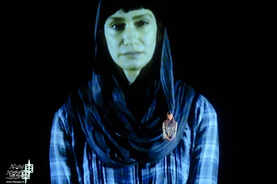 یلدا دنبال هویت گمشده اش  در خانه پدری می گردد
 مستند سز بودن یلدا ، شخصیتش را برایم جذاب کرده بود 4