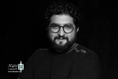 یادداشت کارگردان نمایش «حماقت ایکاروس»

ترس از نرسیدن به پله‌ای دیگر