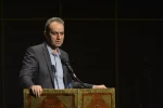 اولین نشان تماشاخانه سنگلج به عنایت بخشی و اکبر زنجانپور اهدا شد 11