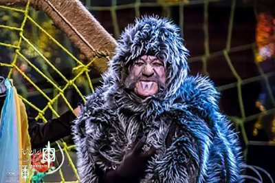 Acted by  Siavash Tahmoures

The show “shaparak Khanom” to go on stage