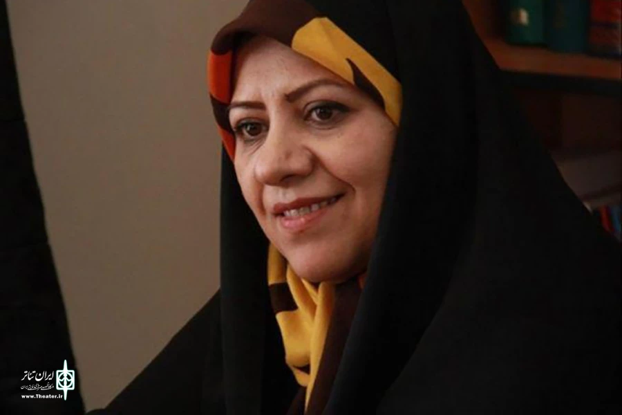 دو تریلی سیار تئاتر به روستاها می‌روند 2