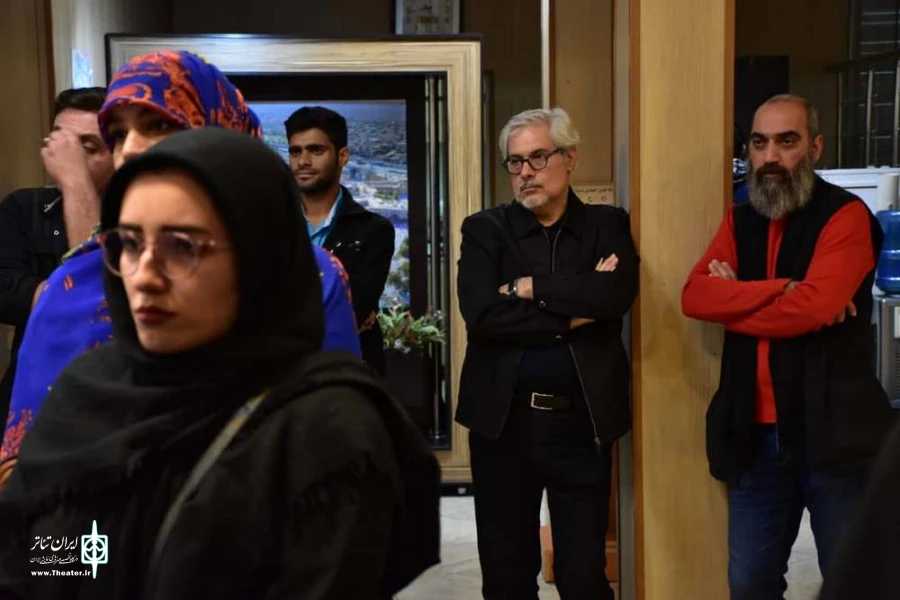 آئین گشایش نمایشگاه " گزیده ای از پوسترهای تئاتر ایران " در قم برگزارشد. 2