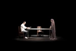 هیچکس رو محکم بغل نکن