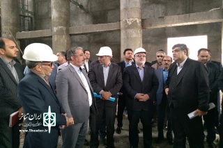 در ادامه پیگیری بازسازی سالن تئاتر در بیرجند

بازدید استاندار خراسان جنوبی از روند بهسازی سالن آمفی تئاتر علامه فرزان