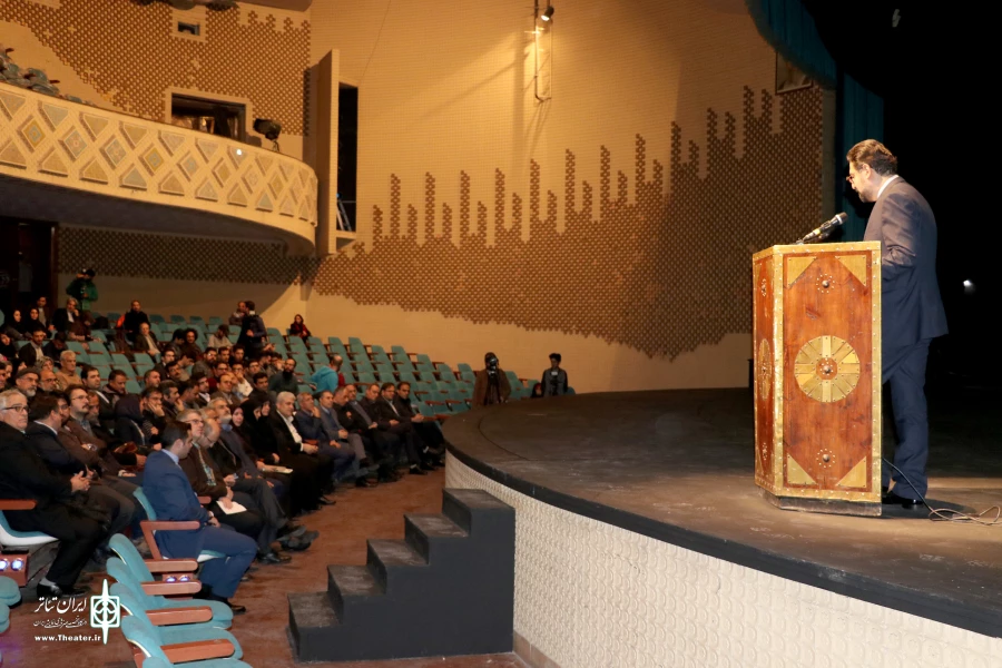 تجهیز ماشینری سالن اصلی تئاتر شهر با تکیه بر دانش داخلی 20