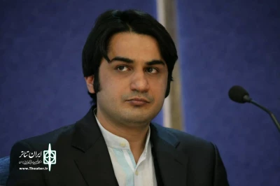 سید محسن حسن زاده عضو هیات انتخاب بیست و یکمین دوره:

تمرکز جشنواره تئاتر استان قم بر معرفی استعدادها بود