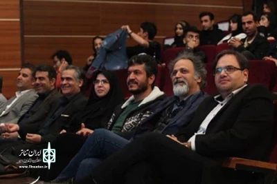 در آیین اختتامیه سی‌و‌یکمین جشنواره استانی تئاتر بوشهر

«در دهانم حرف بزن» و «بانوی دریایی» به‌عنوان آثار برگزیده معرفی شدند
