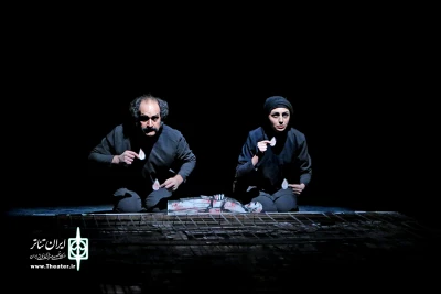 کارگردان نمایش «خاک و تاج»:

عروسک‌ها بهتر از انسان‌ها حرف می‌زنند