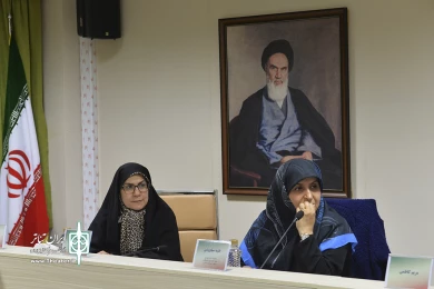 نشست کمیسیون فرهنگی مجلس با هنرمندان حوزه تئاتر