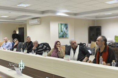 نشست کمیسیون فرهنگی مجلس با هنرمندان حوزه تئاتر