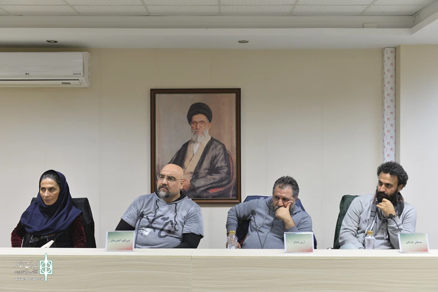 نشست کمیسیون فرهنگی مجلس با هنرمندان حوزه تئاتر