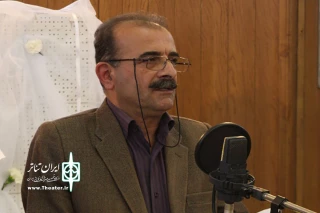 جمعه‌ها به آنتن رادیو نمایش می‌رود

آثار معمایی و جنایی جهان در «پازل»