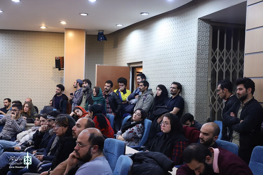 نشست آسیب شناسی جشنواره تئاتر دانشگاهی