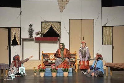 A Special performance for Artists

“Yard of Heshmat Khanoom’s House” to go on stage