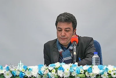 نادر برهانی مرند درباره روند پذیرش آثار نوشت:

تمایل به حضور در رقابتی از جنس تئاتر برای هنرمندان واقعیتی انکارناشدنی است