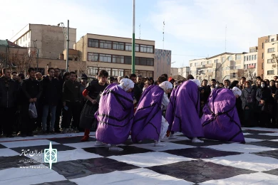 زنی اینجا نمانده