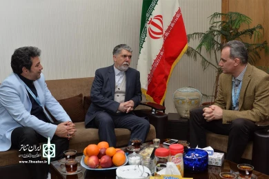 بازدید وزیر ارشاد از جشنواره تئاتر فجر