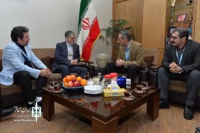 بازدید وزیر ارشاد از جشنواره تئاتر فجر