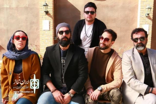 Acted by Kamran Tafti and Javad Yahyavi

“Cha.F.T synonym with Raft” to go on stage