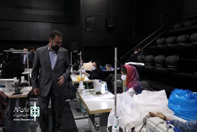 با بازدید از کارگاه تولید ماسک

معاون هنری وزیر از هنرمندان و بنیاد رودکی قدردانی کرد