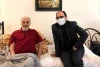 عیادت مدیرعامل موسسه هنرمندان پیشکسوت از محمد ساربان 2