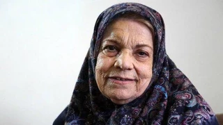 صبح امروز و بدلیل ایست قلبی

صدیقه کیانفر بازیگر سینما، تئاتر و تلویزیون درگذشت