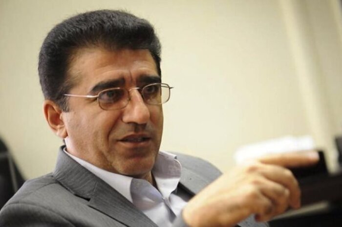 مدیرکل هنرهای نمایشی:
امیدوار به بازگشایی تماشاخانهها تا پایان خردادماه هستیم