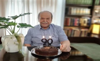 ظهر امروز بعد از مدت‌ها مبارزه با بیماری

استاد محمدعلی کشاورز 
پدر سالار بازیگری ایران درگذشت