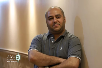 با گروه تئاتر «امروز»

میلاد نیک‌آبادی «پانک راک» را کارگردانی می‌کند