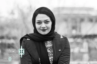 Shirin Jaroughi to Iran Theater

I will  direct the show “The floor”