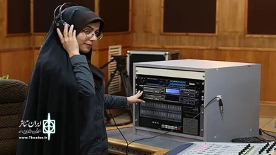 در قالب مستند نمایشی

تاریخچه نمایش تعزیه از رادیو نمایش پخش می شود