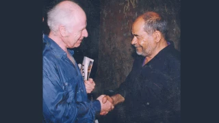 داستان زندگی تعزیه‌خوانی که پیتربروک را شگفت زده کرد

داود فتحعلی‌بیگی «عمو هاشم» را به سنگلج می‌برد