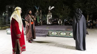 در مقابل تالار وحدت اجرا می‌شود

تعزیه «بازار شام» در دهمین شب «شبیه‌خوانی در پهنه»