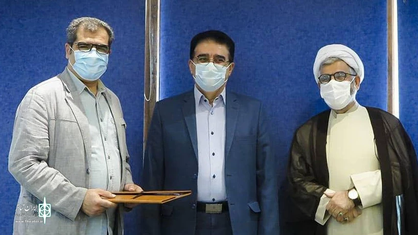 بزرگترین خصیصه اسدی تعصب و همیت او به آب و خاک کشورش است 5