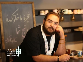 سید امیرحسین جان نثار هنرمند تئاتر بجنورد در گفتگو با ایران تئاتر مطرح کرد:

سوار بر موج کرونا «برای عشق» را به صحنه می‌برم