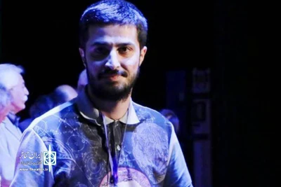 آرمین حمدی پور در گفت وگو با ایران تئاتر مطرح کرد:

نمایش «گردن» را دوباره آذر ماه اجرا می‌کنم