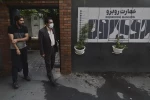 بازدید قادرآشنا از تماشاخانه‌های خصوصی