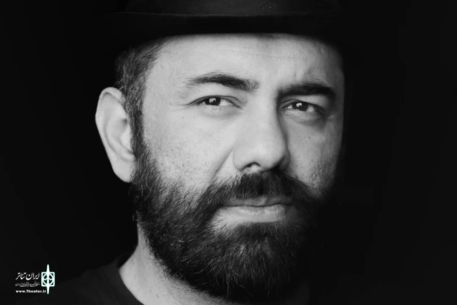 نمایش ابزورد چیز را در بهمن ماه روی صحنه اجرا می کنم 2