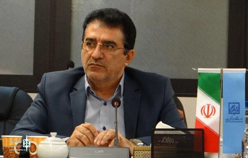 رایزنی‌ برای افزایش ساعت فعالیت هنرمندان تئاتر 2