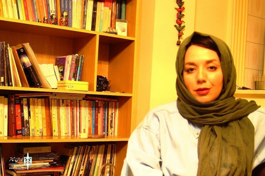 نگاه یادمان ساز و نوستالژیک به تئاتر مهم ترین عامل نابودی آن است
نمایش "وازریک مرده است" بعد از به تعادل رسیدن شرایط پندمی آماده ی اجرا می‌شود. 2