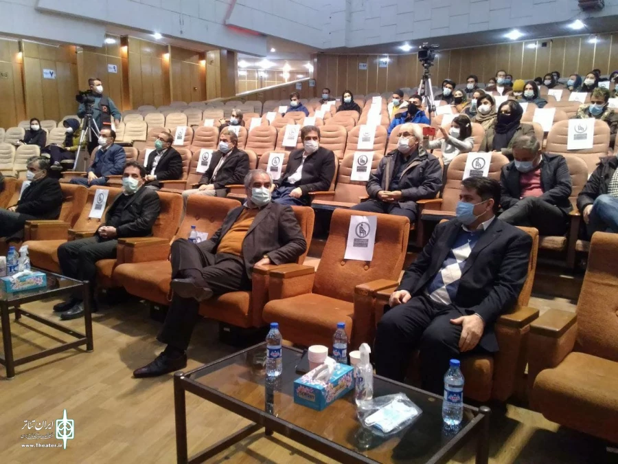 سی و یکمین جشنواره استانی تئاتر کردستان با معرفی برگزیدگان بخش‌های مختلف به کار خود پایان داد. 2
