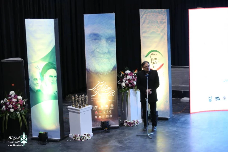 حاج قاسم سلیمانی جدای از رشادتش عشق به هنر داشت
سال آینده جشنواره به صورت بین‌المللی برگزار می‌شود 6