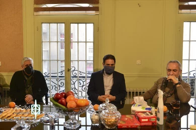 دیدارمحمدمجتبی حسینی معاون و قادر آشنا با اعضا دبیرخانه جشنواره تئاتر فجر