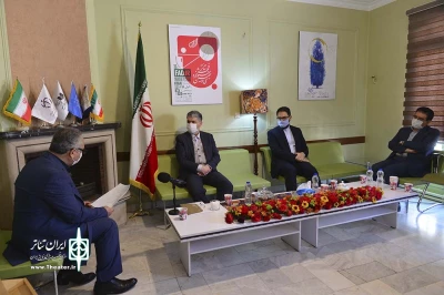بازدید سید عباس صالحی وزیر فرهنگ و ارشاد اسلامی از دبیرخانه تئاتر فجر