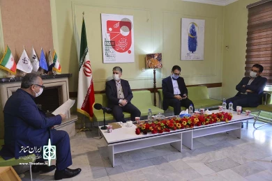 بازدید سید عباس صالحی وزیر فرهنگ و ارشاد اسلامی از دبیرخانه تئاتر فجر