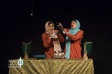اجراهای تماشایی بازیگران و صداپیشگان با همراهی عروسک‌هایی که ظاهرشان چندان تماشایی نیست