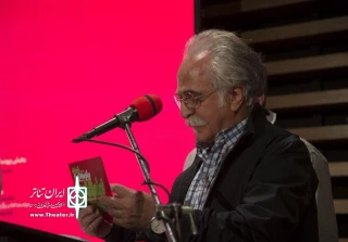 در روزهای پایانی اجرا صورت گرفت؛

قدردانی «ایوب خان» از هنرمند پیشکسوت عرصه گرافیک در تئاتر شهر