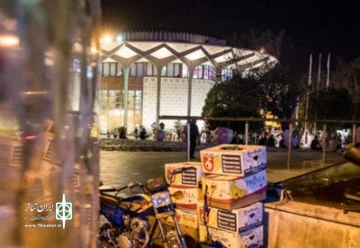 یادداشت رایانی مخصوص بر حواشی تعیین حریم یک مجموعه فرهنگی

آیا راه‌حلی دارید تا مجموعه‌ی تئاترشهر از آسیب‌ها مصون بماند؟