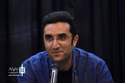 مهدی صالحیار کارگردان حاضر در برنامه نوروزی  روز ملی هنرهای نمایشی 1400

تلاش برای حفظ آئین‌های ایرانی ستودنی است