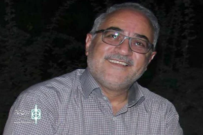 محمدحسن زاده کارگردان حاضر در برنامه نوروزی روز ملی هنرهای نمایشی 1400

آئین‌های کهن ایرانی در حال فراموشی‌اند